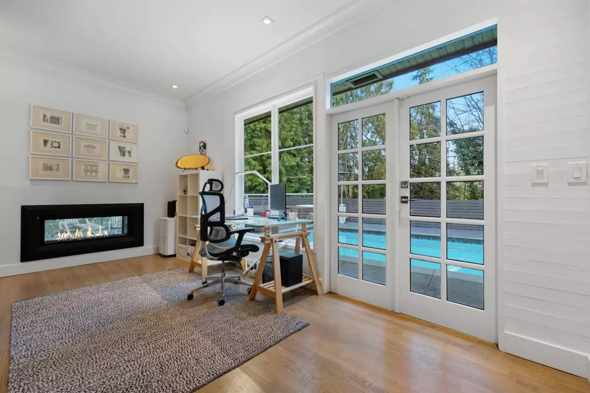 Guest Bathroom Photo of 4411 Stone Crescent, West Vancouver, BC
