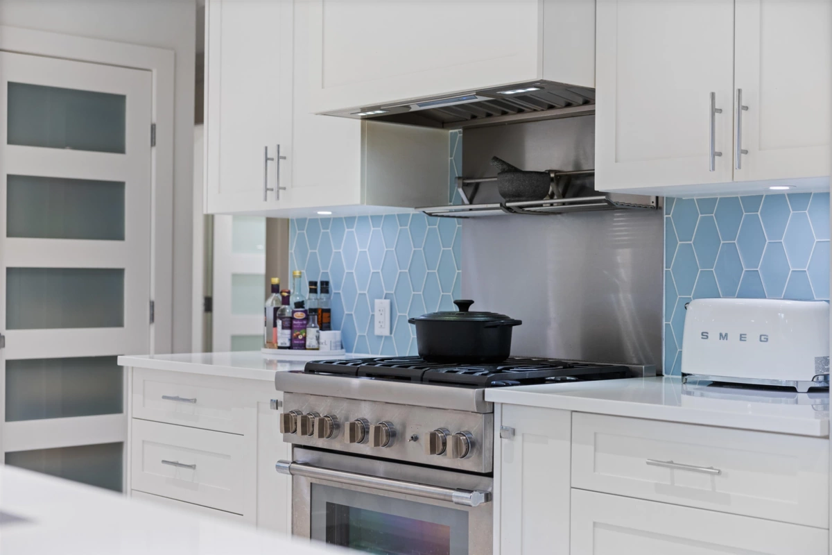 Primary Bathroom Photo of 4411 Stone Crescent, West Vancouver, BC