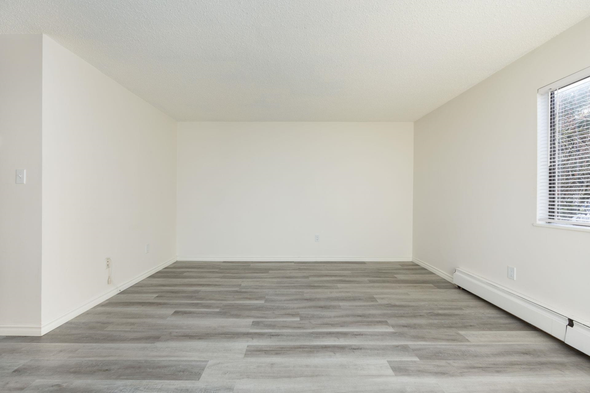 Hallway Photo of 215 830 E 7th Avenue, Vancouver, BC