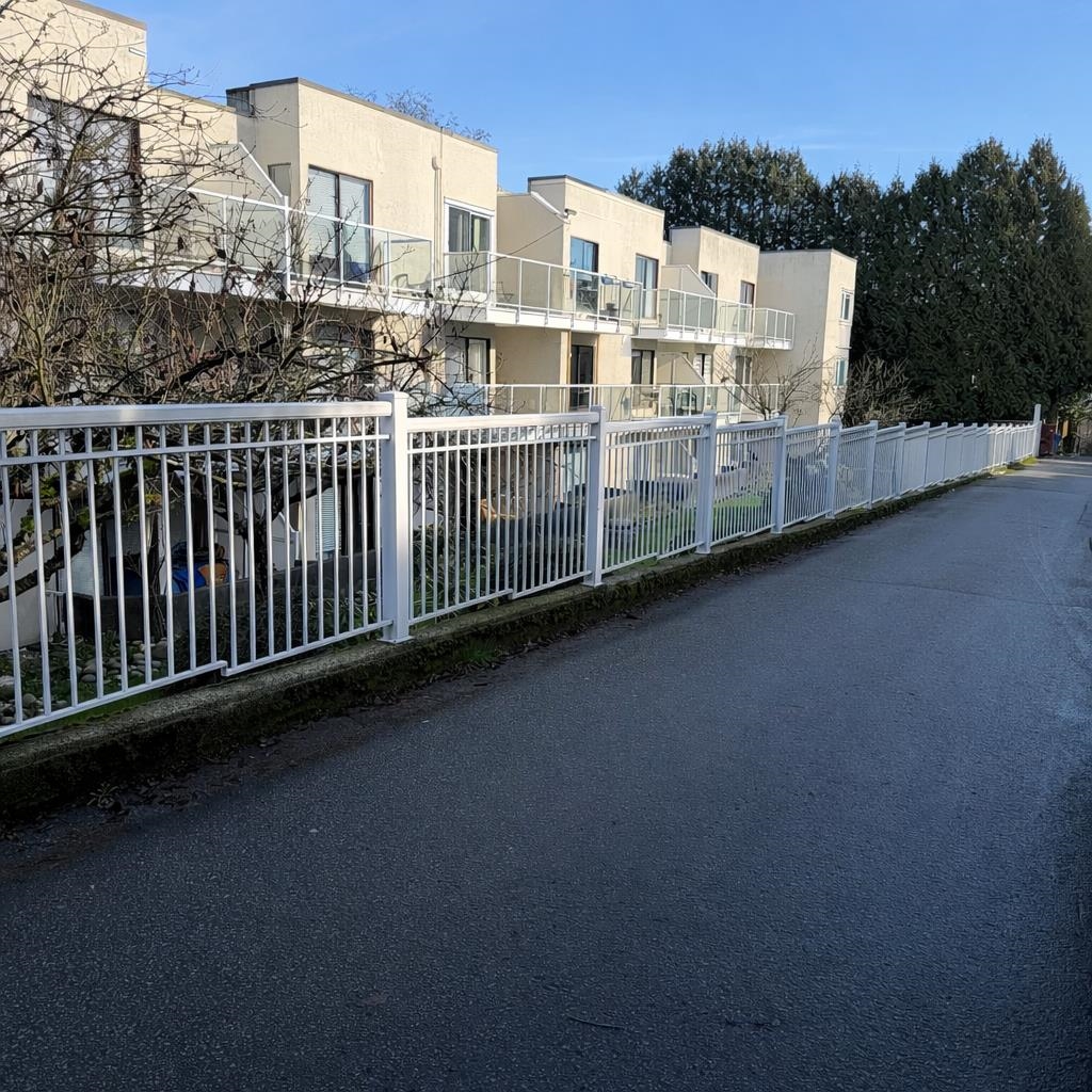 Loft / Bonus Room Photo of 215 830 E 7th Avenue, Vancouver, BC