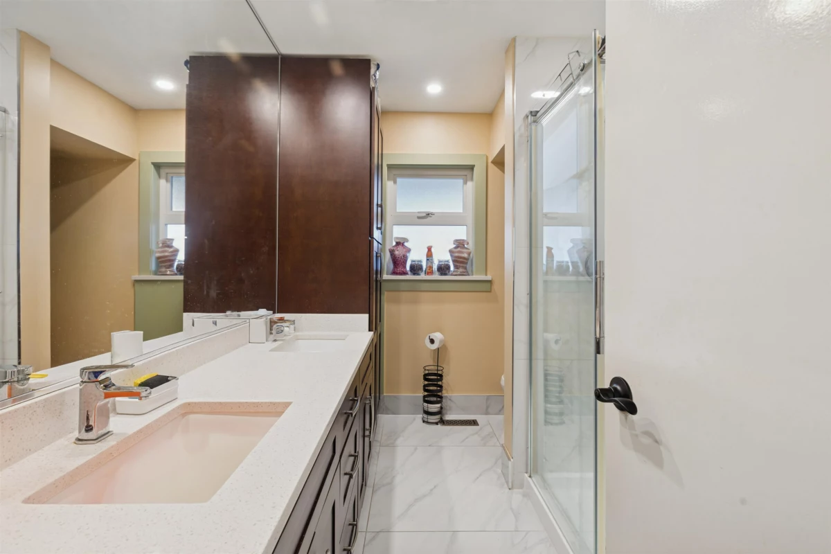 Bedroom 3 Photo of 16388 88 Avenue, Surrey, BC