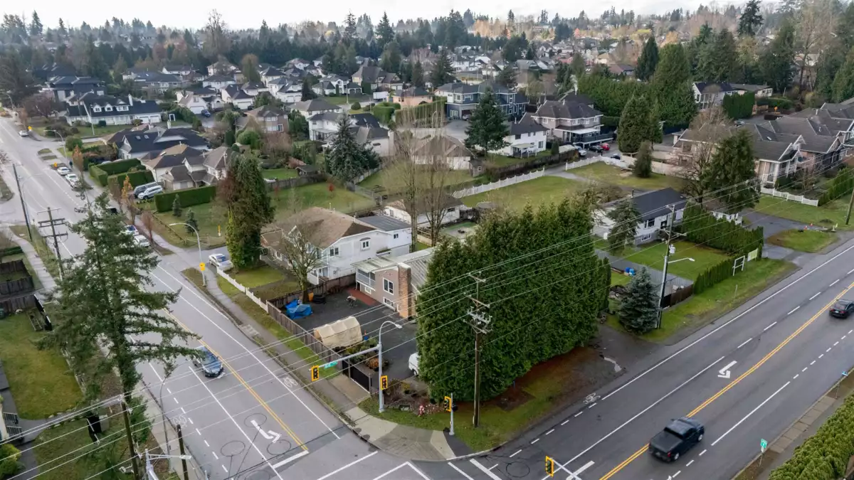 Swimming Pool Photo of 16388 88 Avenue, Surrey, BC