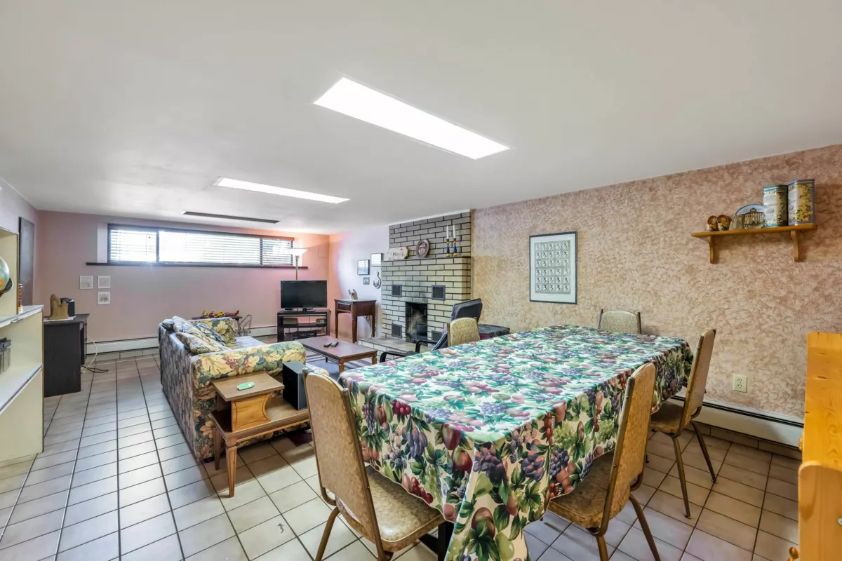 Bedroom 3 Photo of 3778 Triumph Street, Burnaby, BC