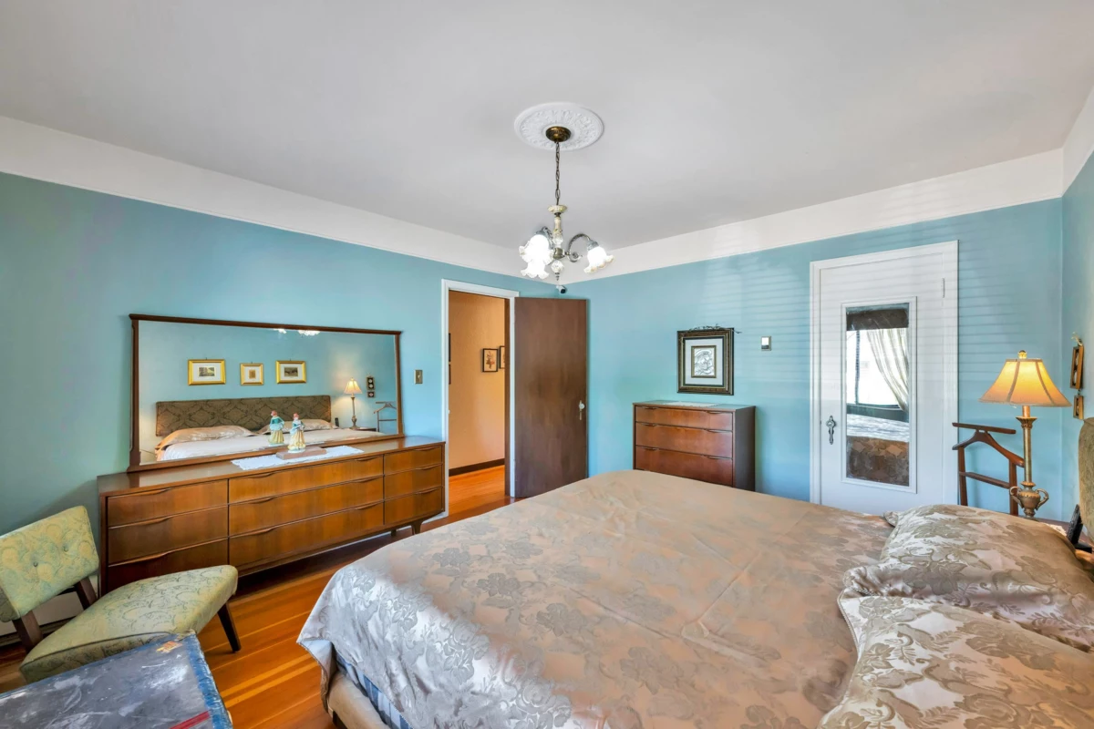 Breakfast Nook Photo of 3778 Triumph Street, Burnaby, BC