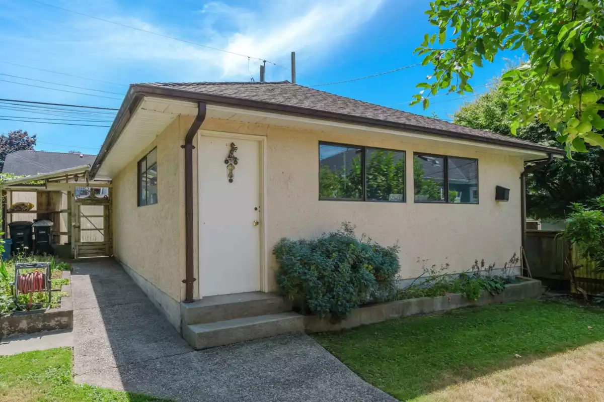 Office / Den Photo of 3778 Triumph Street, Burnaby, BC