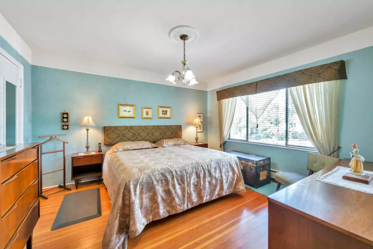 Pantry Photo of 3778 Triumph Street, Burnaby, BC