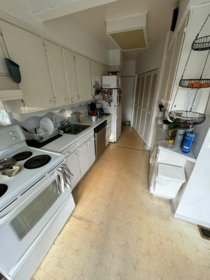 Kitchen Island Photo of 7244 Granville Street, Vancouver, BC