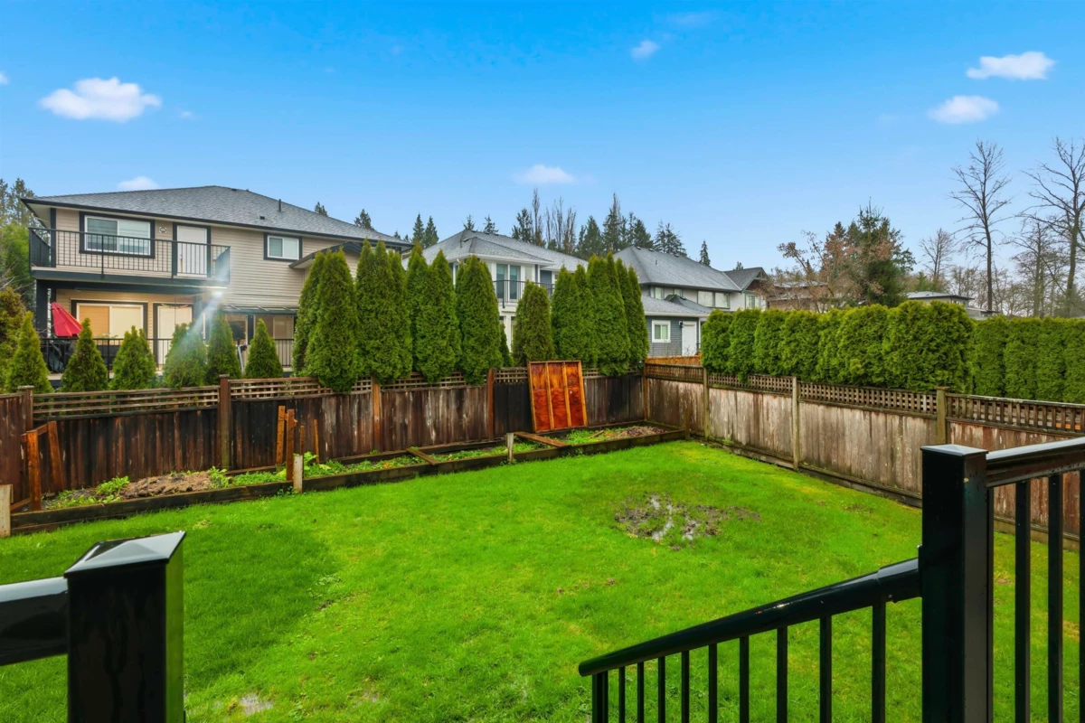 Outdoor Kitchen Photo of 12428 201 Street, Maple Ridge, BC
