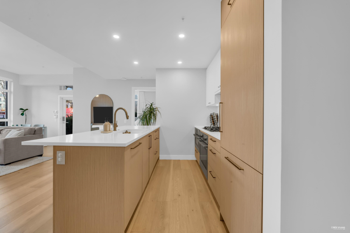 Kitchen Photo of 101 5007 Ash Street, Vancouver, BC