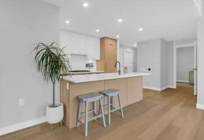 101 5007 Ash Street, Vancouver, BC