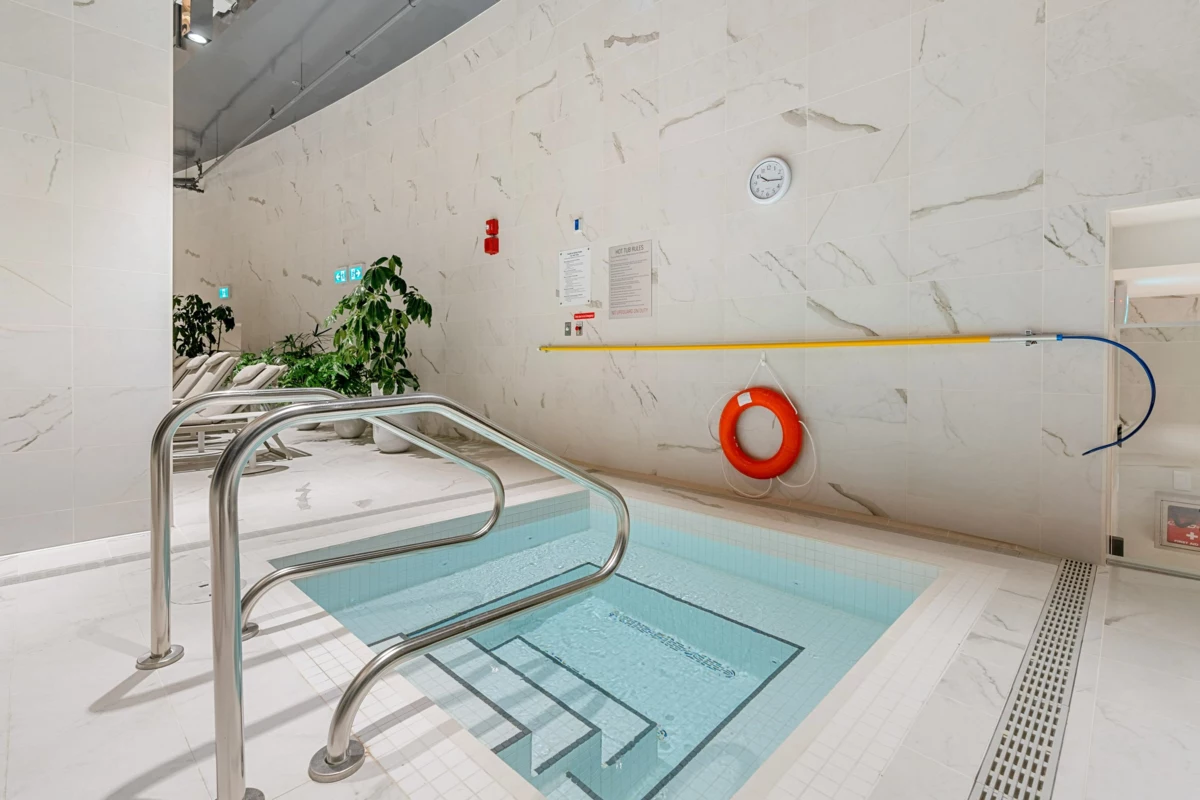 Basement Recreation Room Photo of 501 1568 Alberni Street, Vancouver, BC