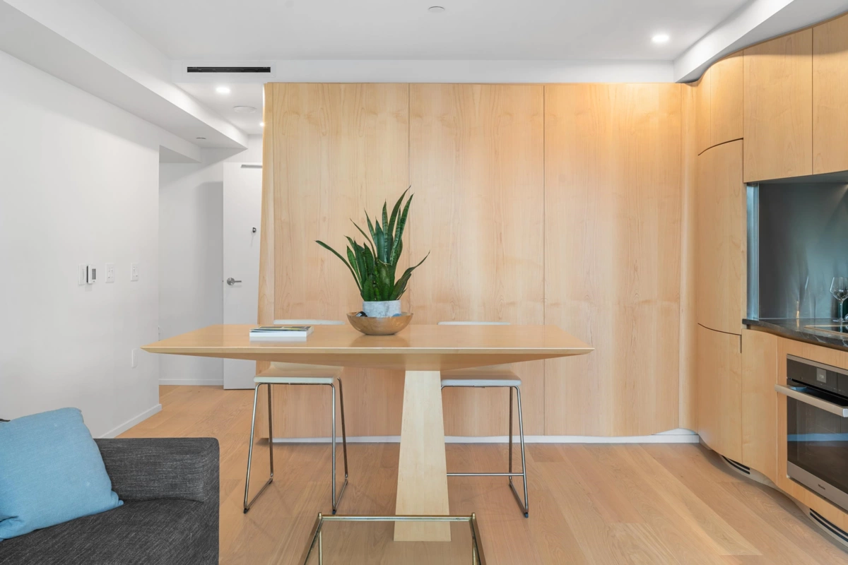 Kitchen Photo of 501 1568 Alberni Street, Vancouver, BC
