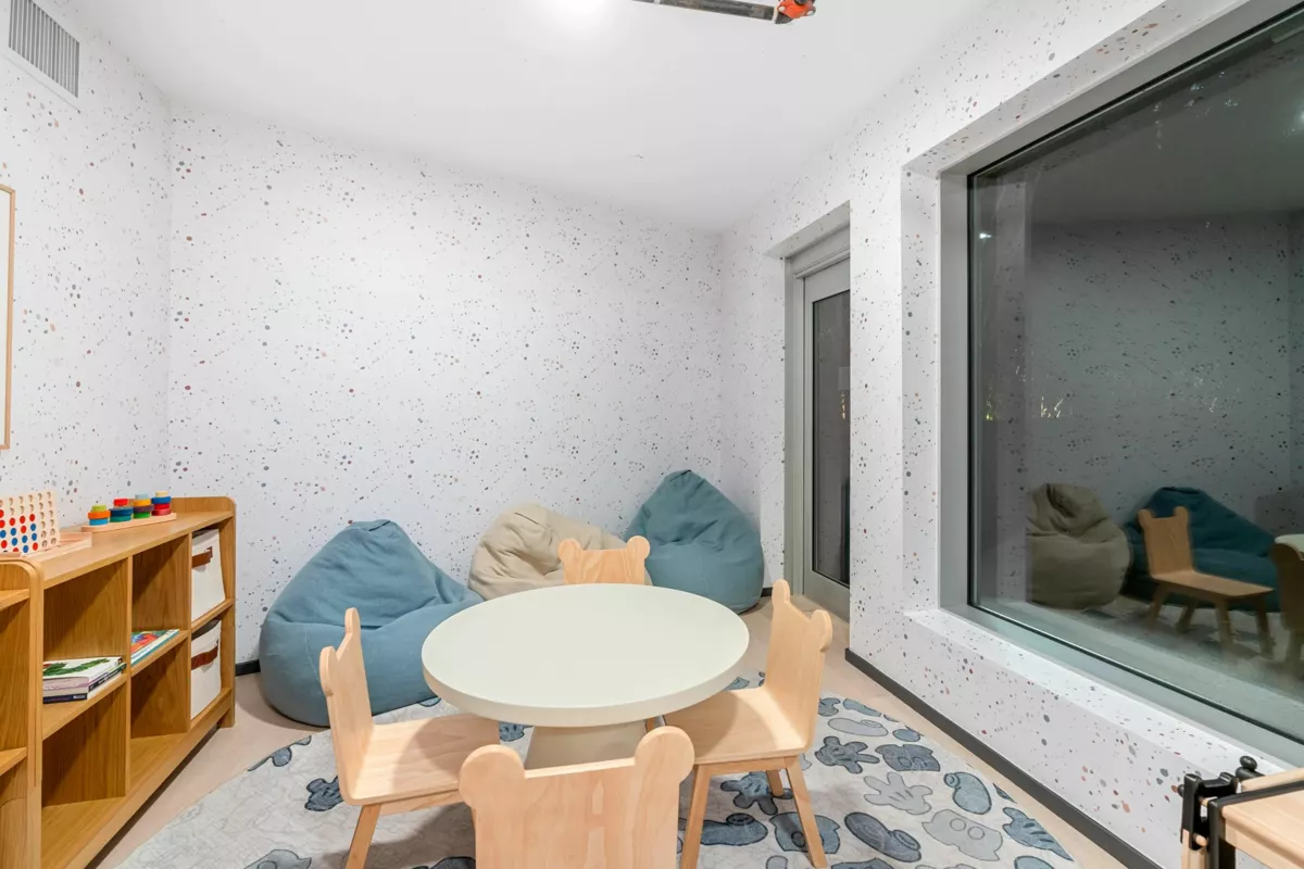 Swimming Pool Photo of 501 1568 Alberni Street, Vancouver, BC