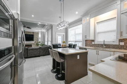 Walk-In Closet Photo of 5916 139 Street, Surrey, BC