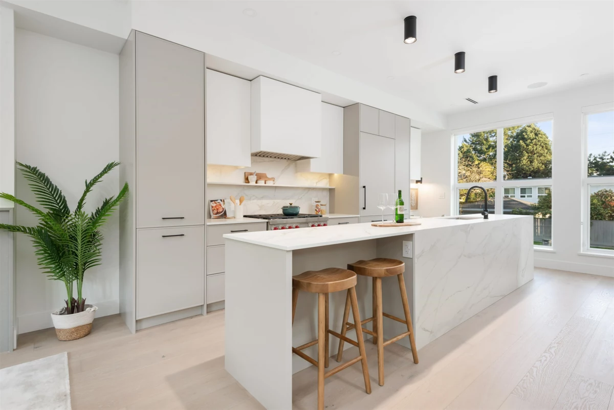 Kitchen Island Photo of 1489 W 52nd Avenue, Vancouver, BC