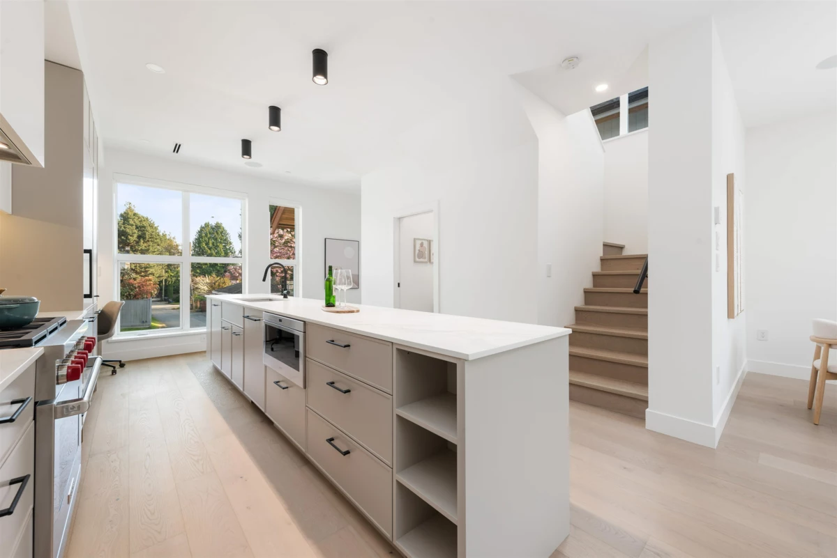 Kitchen Photo of 1489 W 52nd Avenue, Vancouver, BC