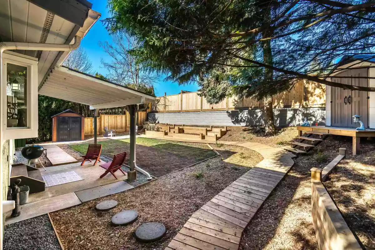 Backyard Photo of 32495 Mcrae Avenue, Mission, BC