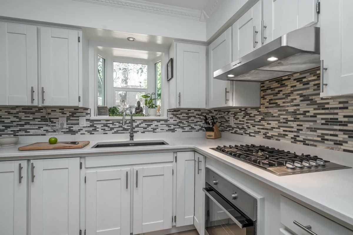 Guest Bathroom Photo of 32495 Mcrae Avenue, Mission, BC