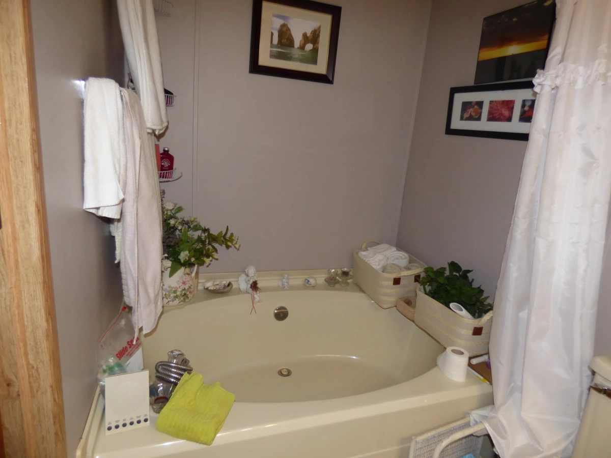 Laundry Room Photo of 12 52324 Yale Road, Rosedale, BC