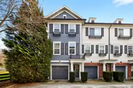 23 18983 72a Avenue, Surrey, BC