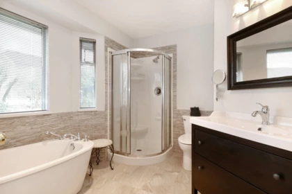 Hallway Photo of 6175 191 Street, Surrey, BC