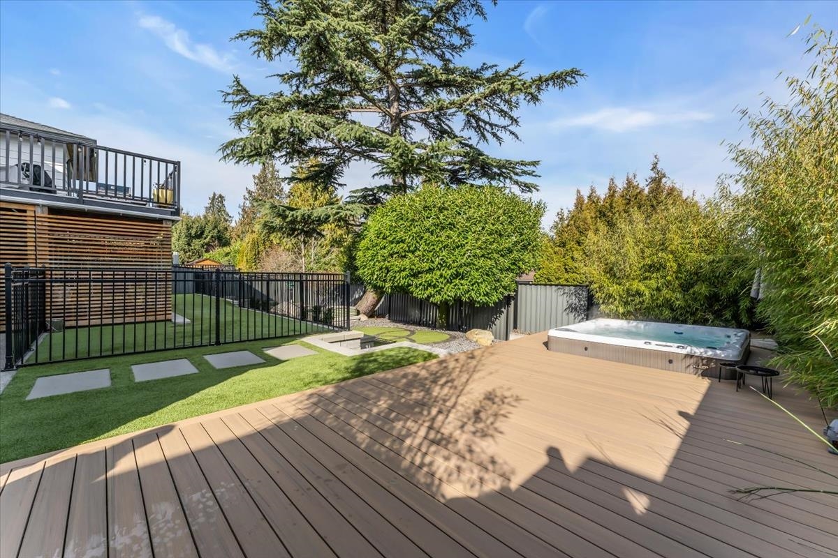 Hot Tub / Spa Photo of 5065 Wilson Drive, Tsawwassen, BC