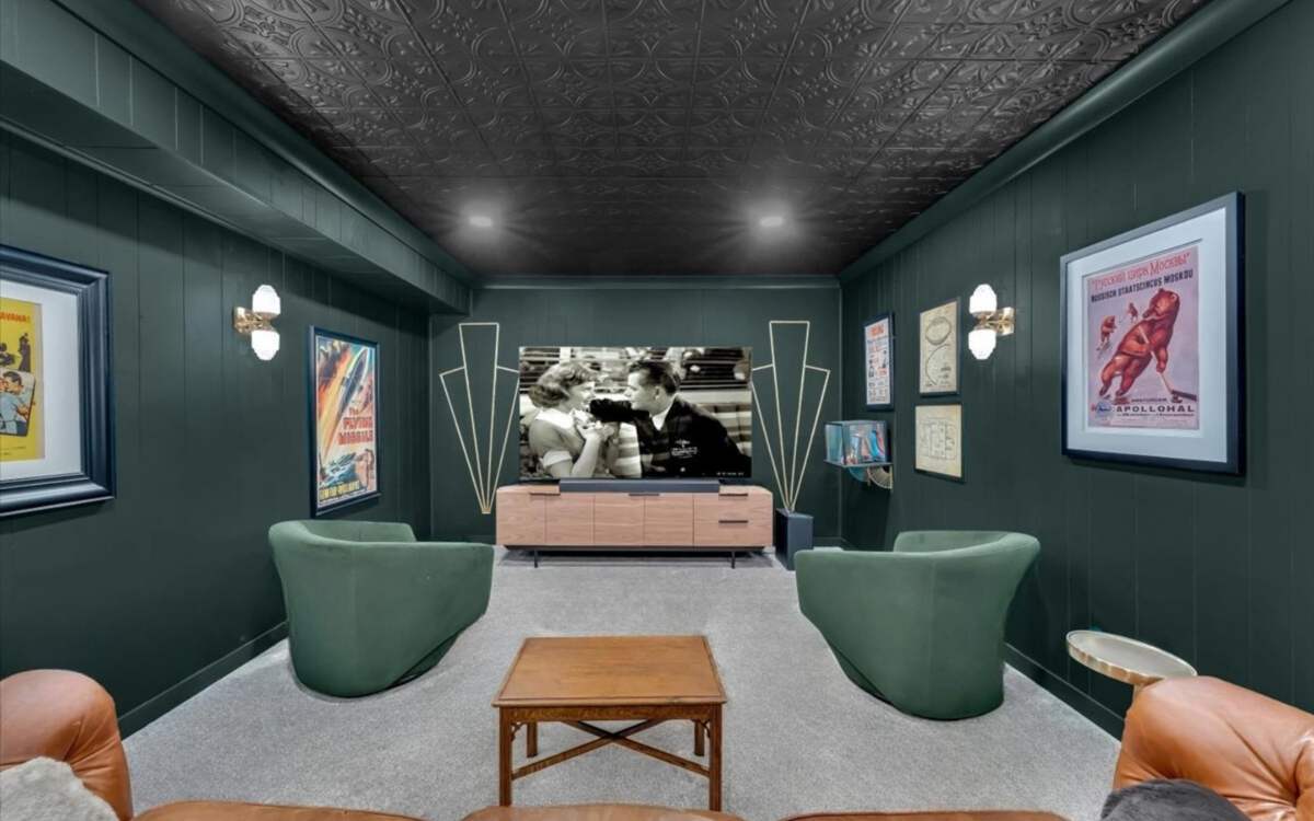 Staircase Photo of 5065 Wilson Drive, Tsawwassen, BC