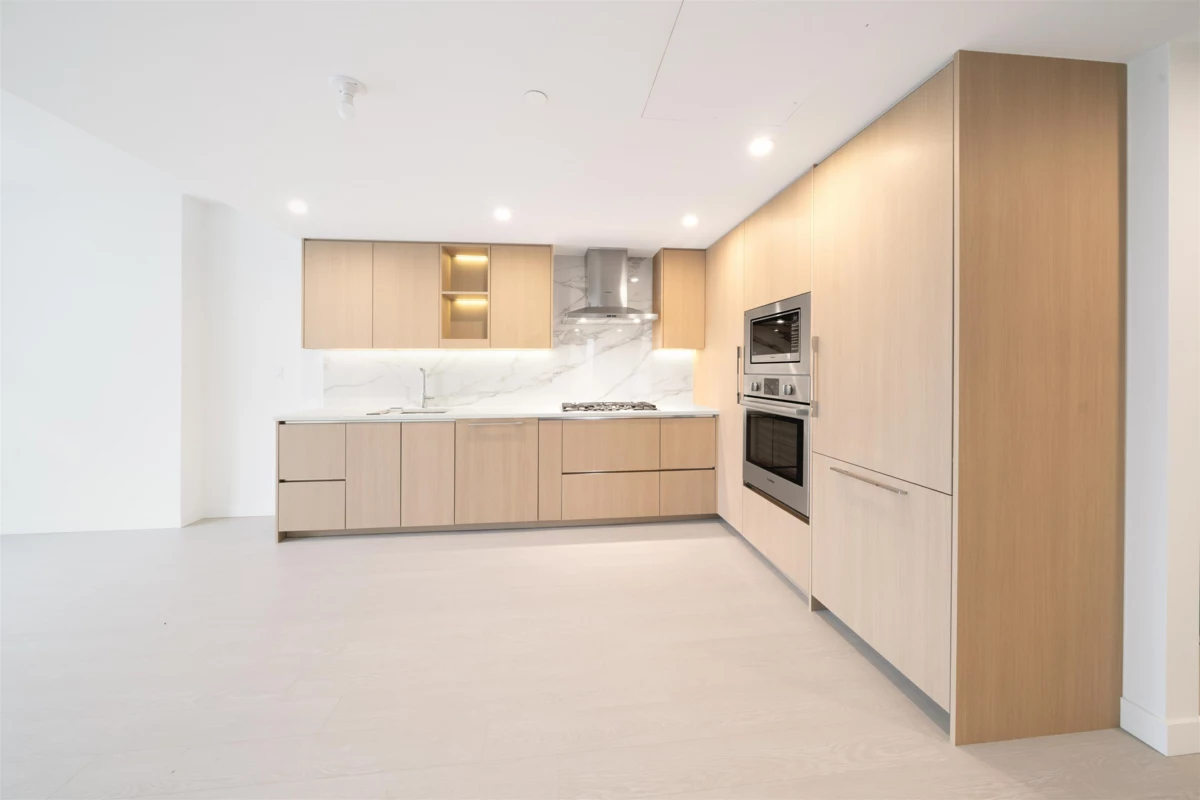 Living Room Photo of 3406 13768 100 Avenue, Surrey, BC