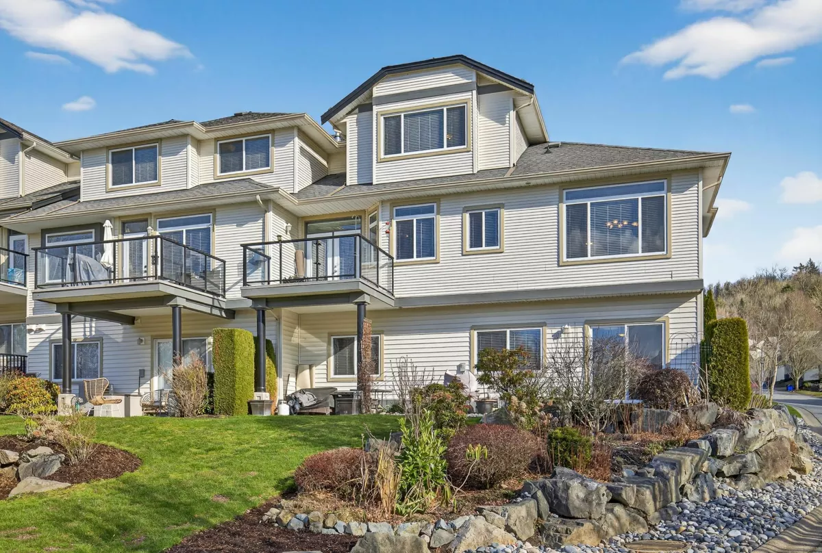 Swimming Pool Photo of 16 36260 Mckee Road, Abbotsford, BC
