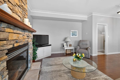 Kitchen Island Photo of 16 36260 Mckee Road, Abbotsford, BC