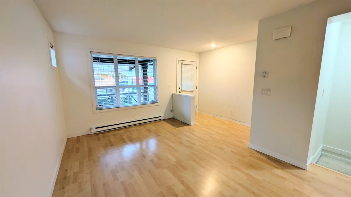 Bedroom 4 Photo of 58 4401 Blauson Boulevard, Abbotsford, BC