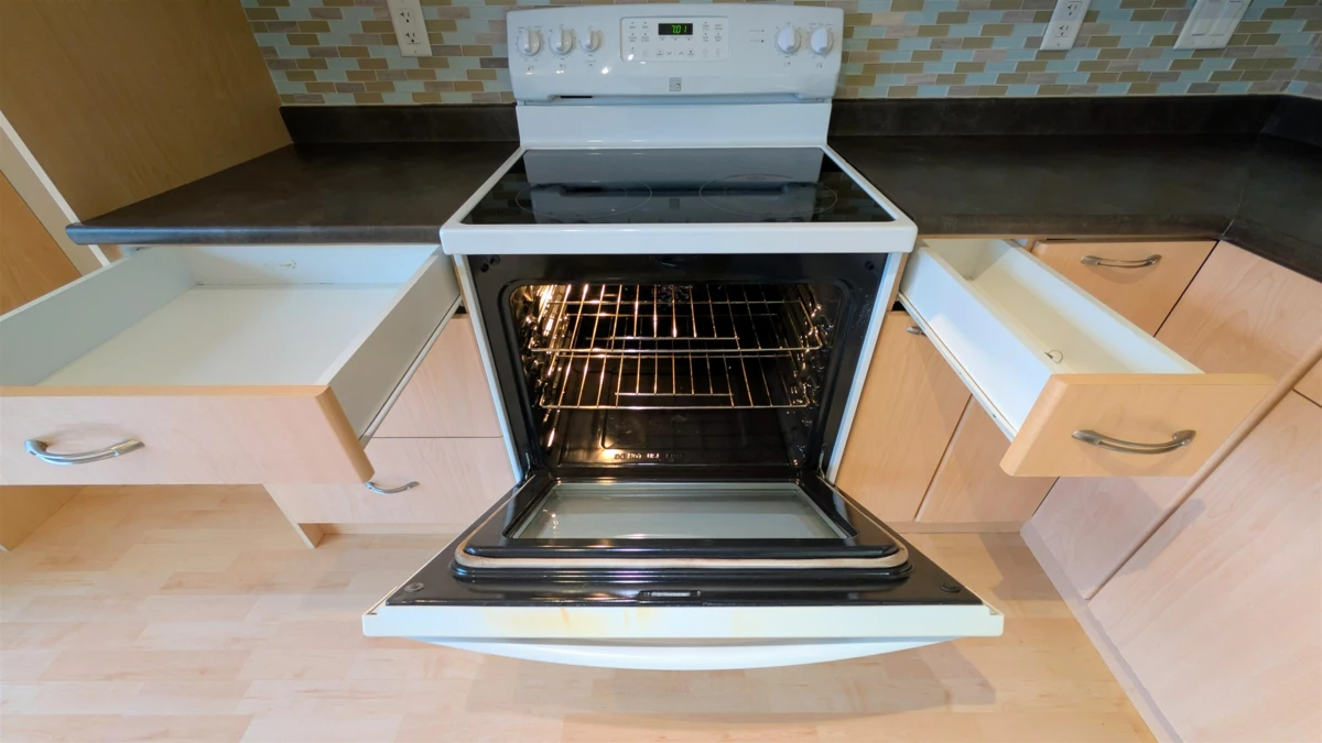 Breakfast Nook Photo of 58 4401 Blauson Boulevard, Abbotsford, BC