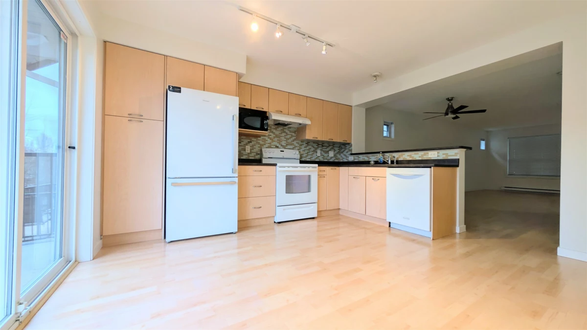 Family Room Photo of 58 4401 Blauson Boulevard, Abbotsford, BC