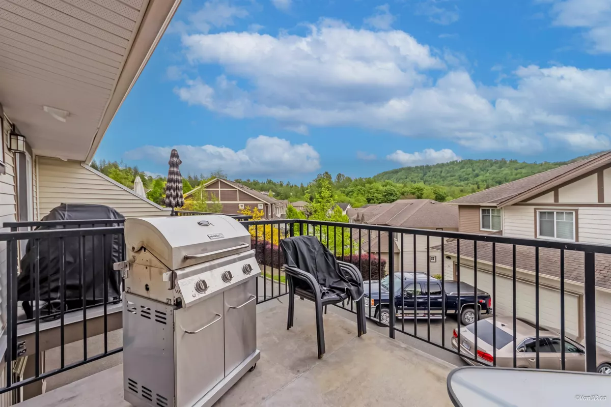 Hallway Photo of 58 4401 Blauson Boulevard, Abbotsford, BC