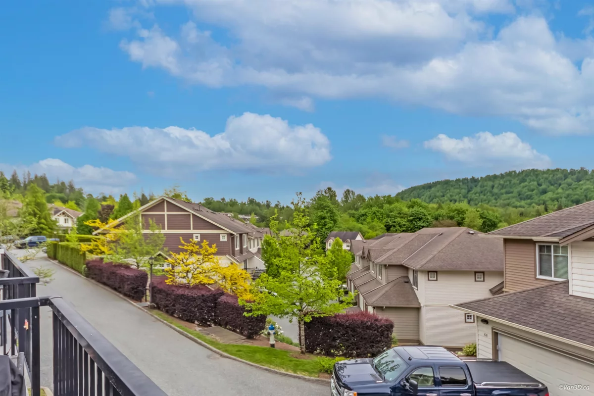 Staircase Photo of 58 4401 Blauson Boulevard, Abbotsford, BC