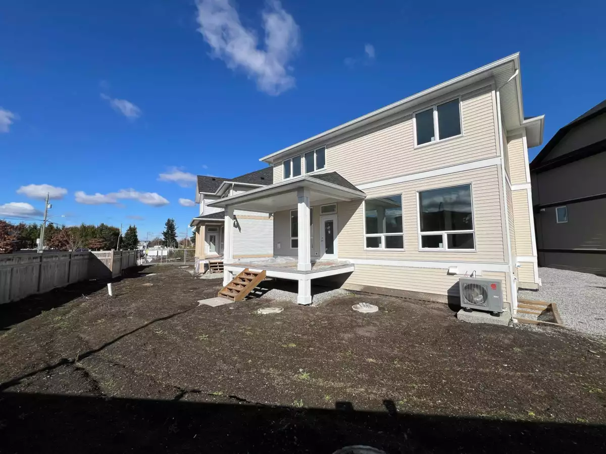 Family Room Photo of 27724 Track Place, Abbotsford, BC