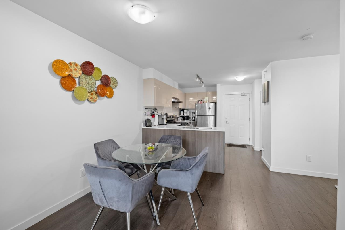Kitchen Island Photo of 405 10688 140 Street, Surrey, BC