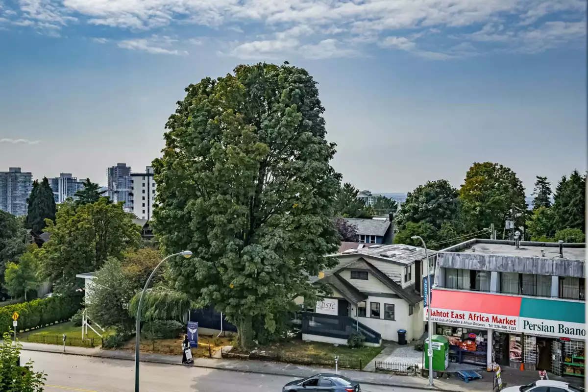 Community Amenities Photo (Clubhouse) of 302 225 Sixth Street, New Westminster, BC