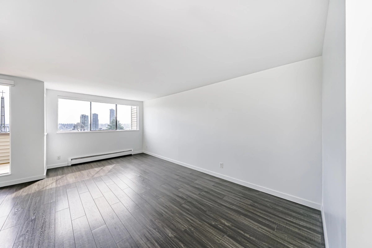 Living Room Photo of 302 225 Sixth Street, New Westminster, BC