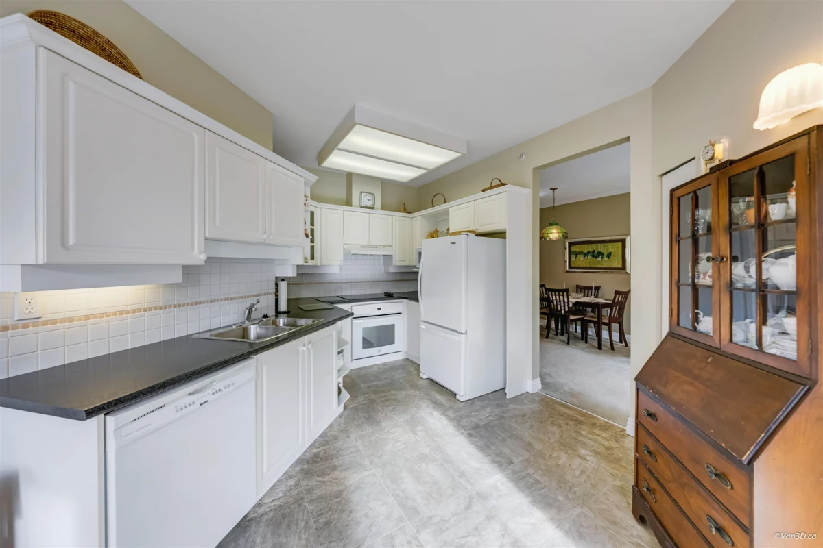 Guest Bathroom Photo of 315 2985 Princess Crescent, Coquitlam, BC