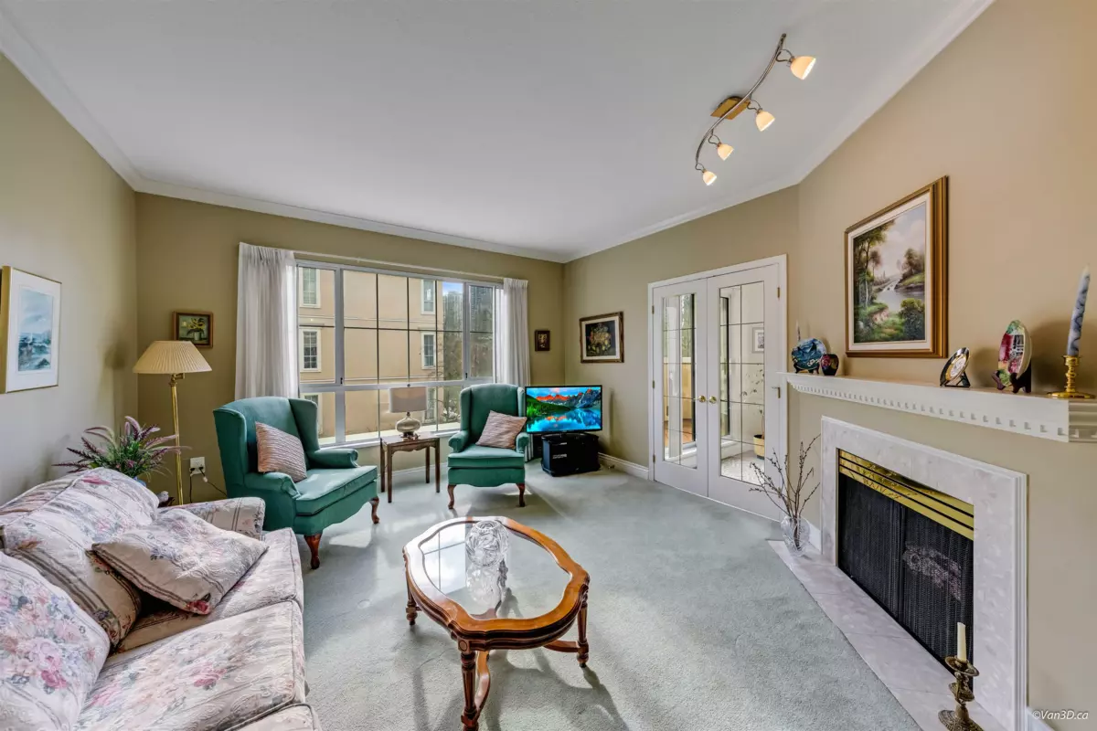 Kitchen Photo of 315 2985 Princess Crescent, Coquitlam, BC