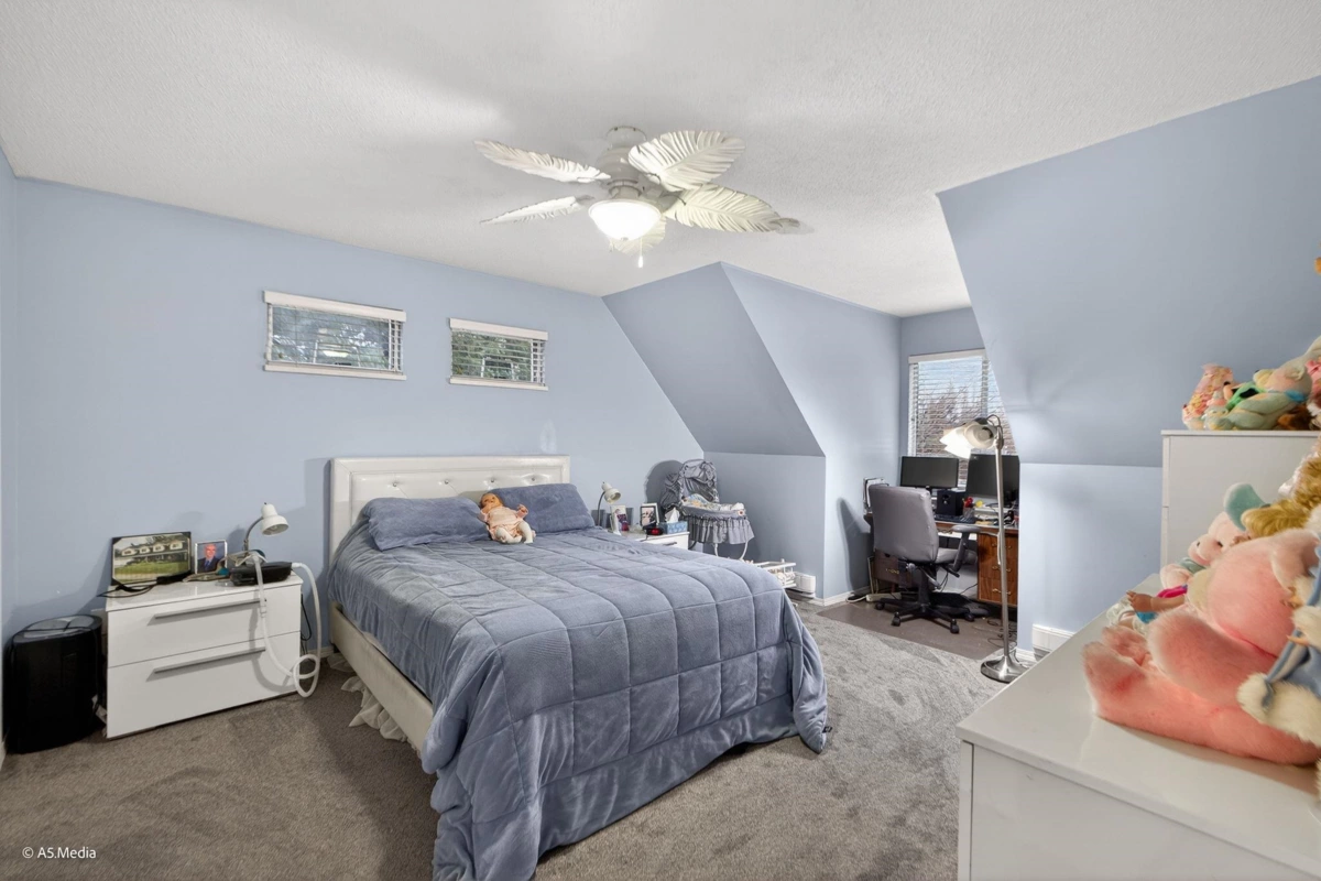 Mudroom Photo of 13747 63a Avenue, Surrey, BC