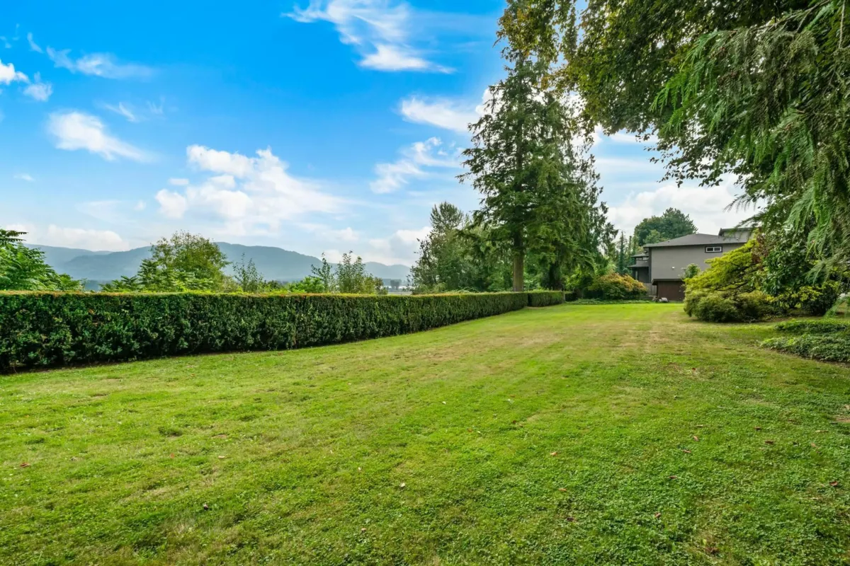 Backyard Photo of 35280 Ewert Avenue, Mission, BC