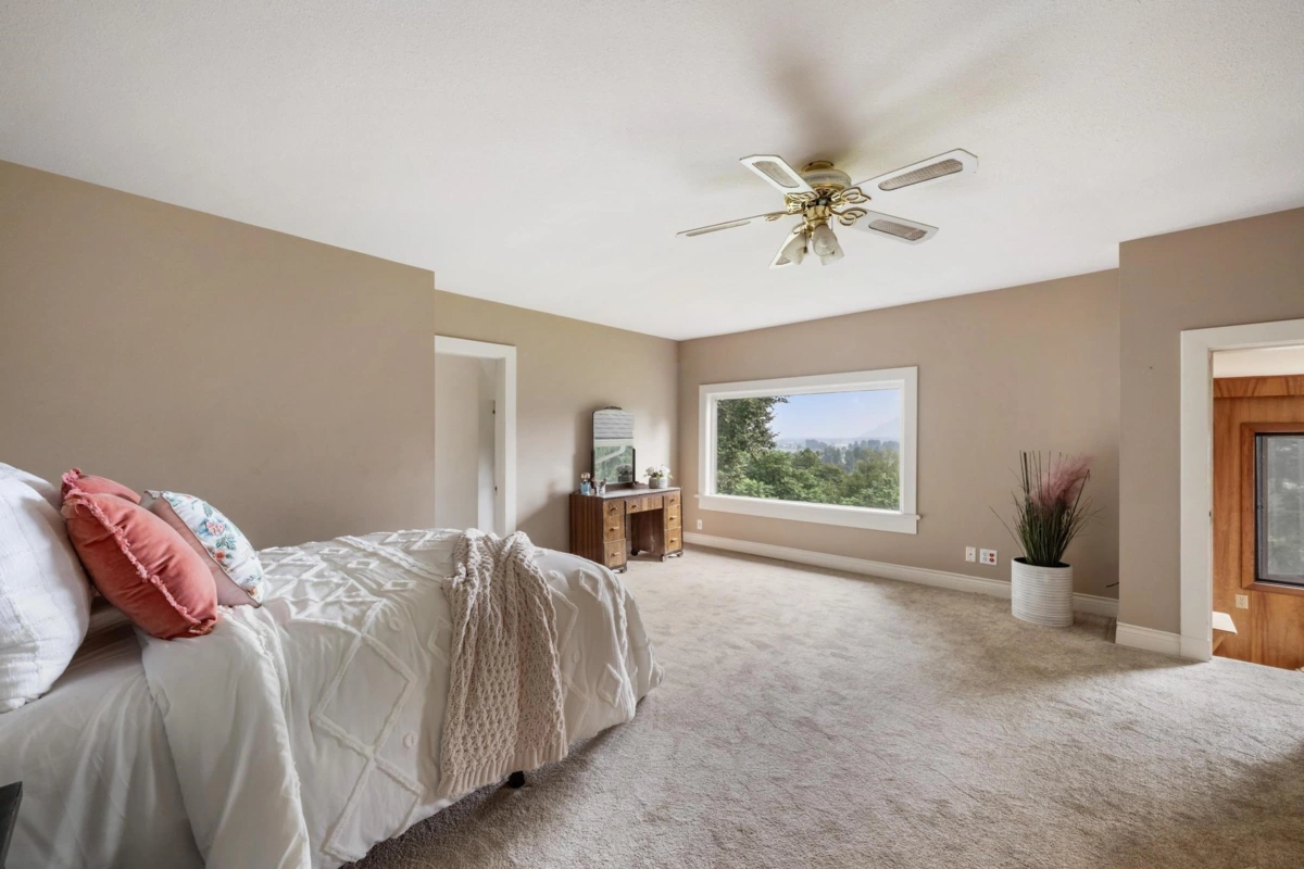 Basement Recreation Room Photo of 35280 Ewert Avenue, Mission, BC