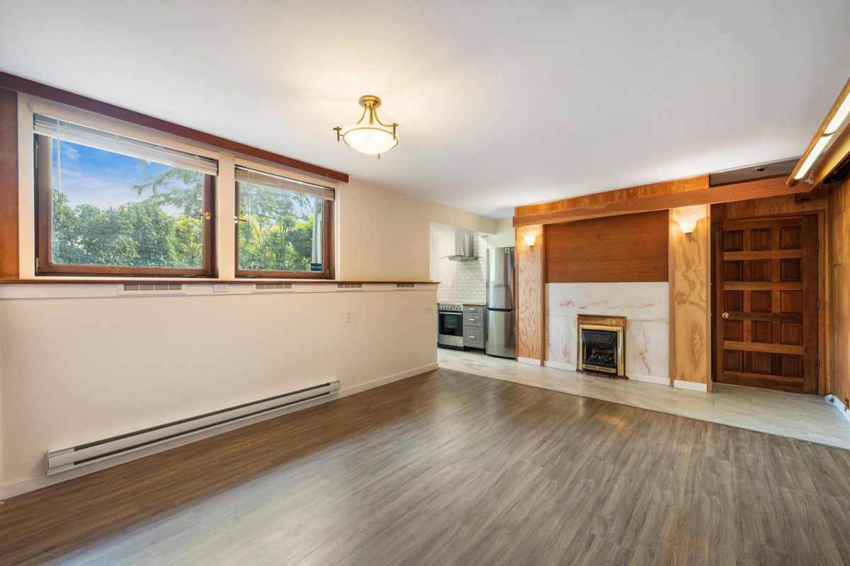 Garden / Landscaping Photo of 35280 Ewert Avenue, Mission, BC