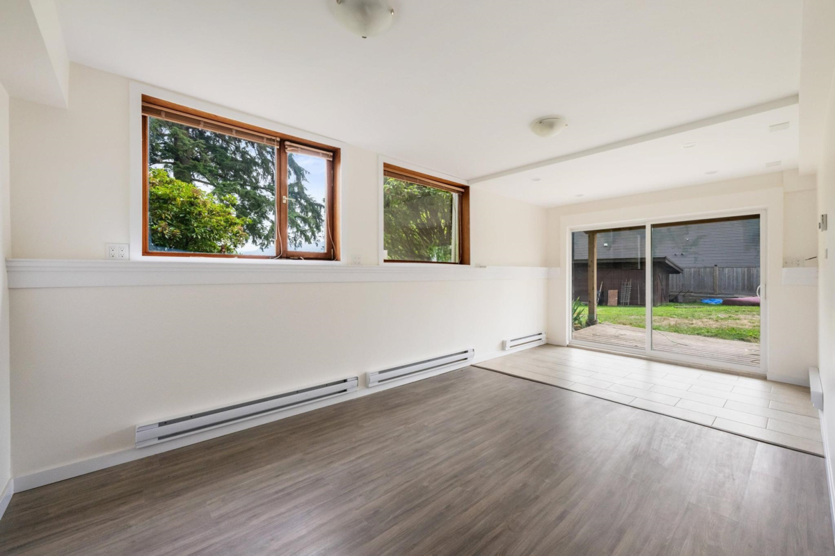 Hot Tub / Spa Photo of 35280 Ewert Avenue, Mission, BC