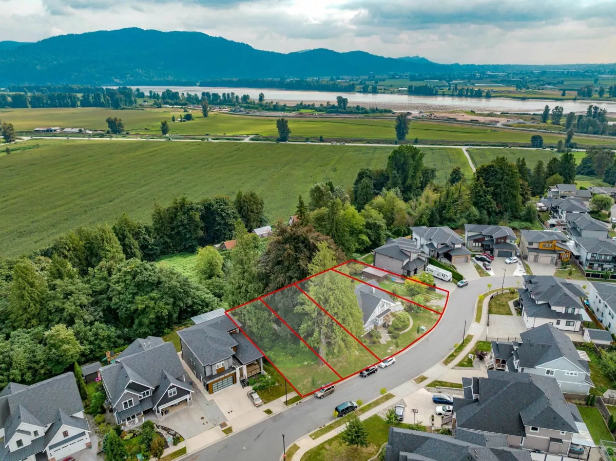 Kitchen Photo of 35280 Ewert Avenue, Mission, BC