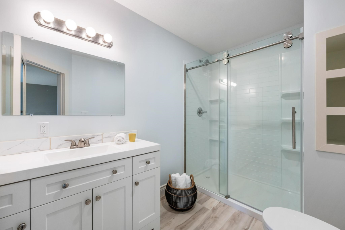 Laundry Room Photo of 35280 Ewert Avenue, Mission, BC