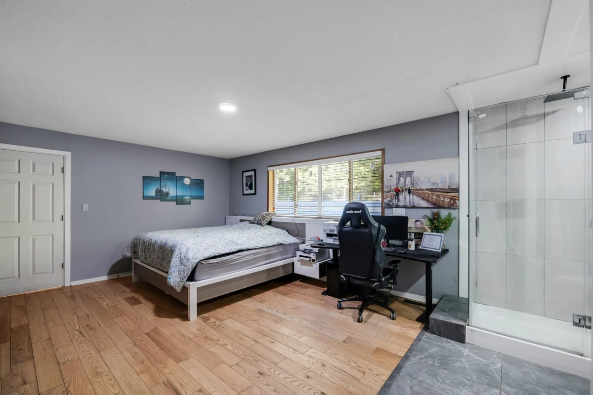 Bedroom 2 Photo of 4000 Highway 99, Squamish, BC