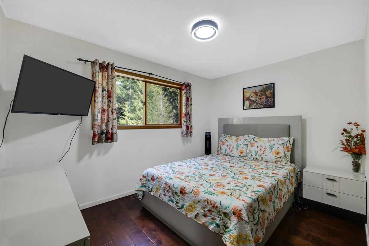 Loft / Bonus Room Photo of 4000 Highway 99, Squamish, BC